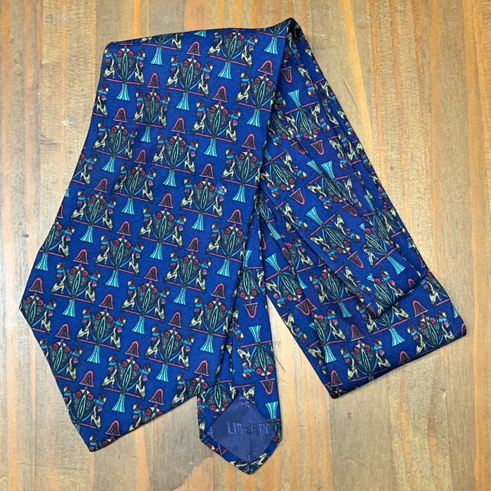 EUC Liberty of London Nouveau Silk Tie